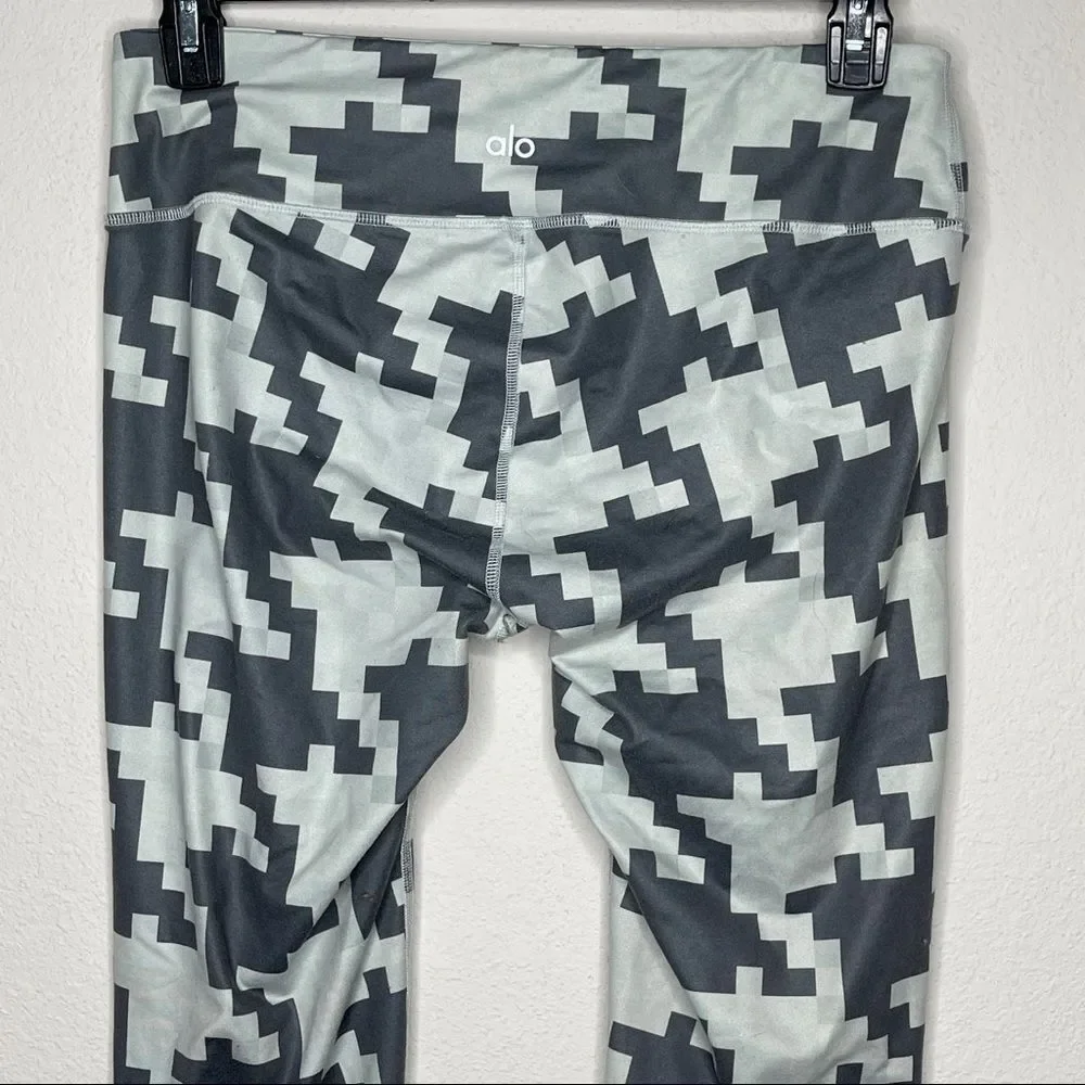 ALO Yoga‎ Houndstooth Pants